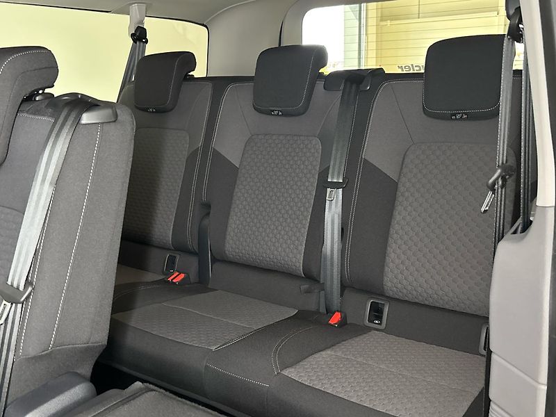 Volkswagen Caravelle Kombi - fotka 27 z 28