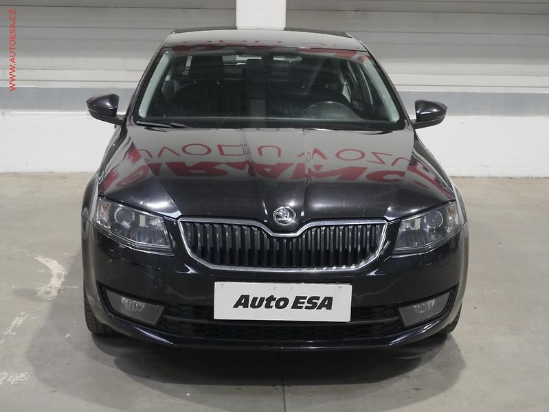 Škoda Octavia (2014) 1.6 TDi, ČR, Elegance, STK2 - fotka 2 z 18