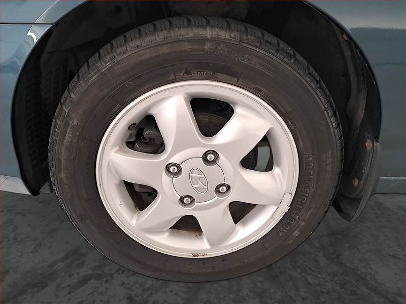 Hyundai Elantra (2003) 1.6, Serv.kniha, po STK - fotka 14 z 15