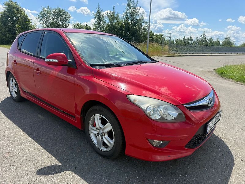 Hyundai i30 - fotka 7 z 13