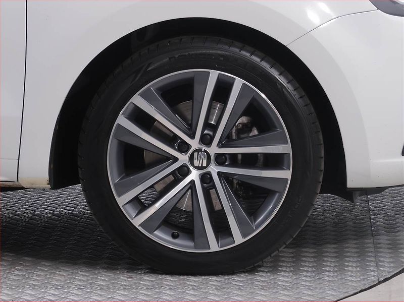 Seat Alhambra (2016) 2.0 TDI, 4X4, 7 míst, Kůže - fotka 15 z 25