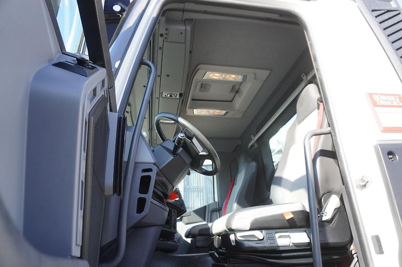Renault (2017) C380 / 6x4 / HDS Palfinger PK - fotka 12 z 24