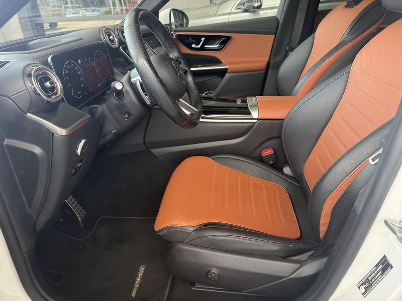 Mercedes-Benz GLC (2022) - fotka 35 z 39
