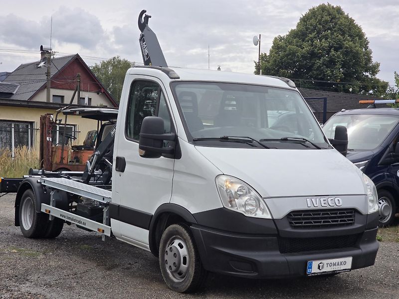 Iveco Daily (2012) Hákový nosič - fotka 2 z 15