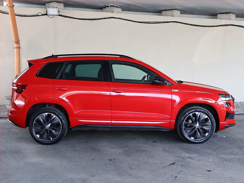 Škoda Karoq (2023) Sportline 1.5 TSI - fotka 6 z 22