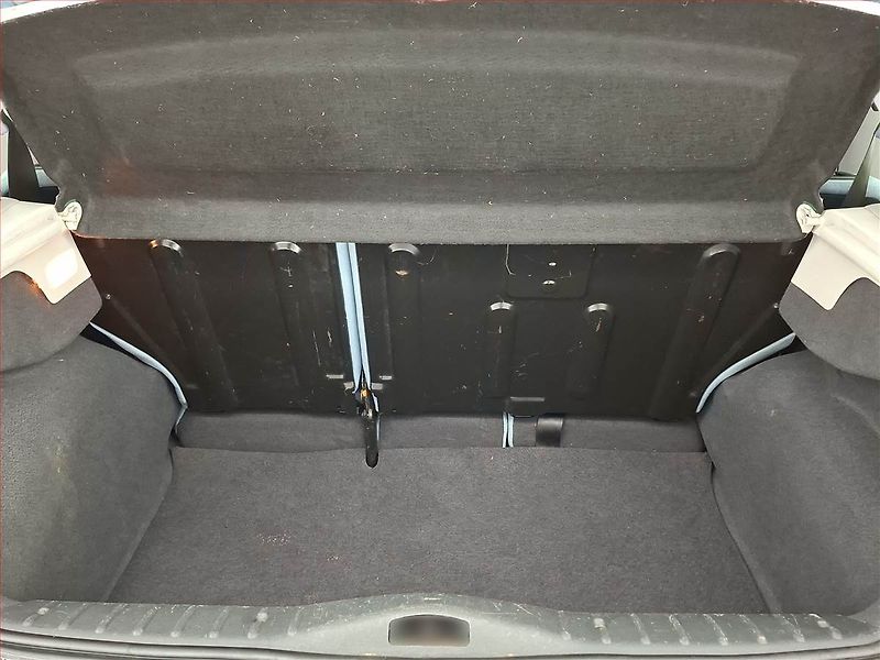 Citroën C3 (2005) 1.1 i, po STK, zamluveno - fotka 13 z 14