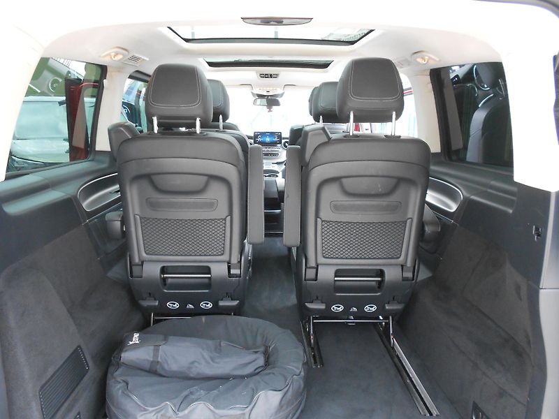 Mercedes-Benz Třídy V 300d 6míst 4Matic ČR 1.m DPH - fotka 11 z 24