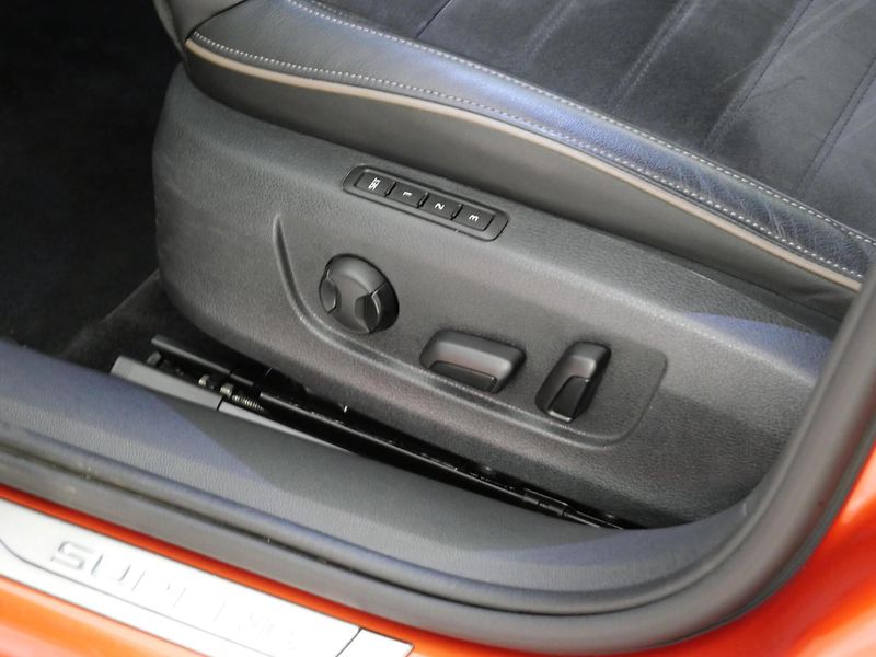 Škoda Superb - fotka 22 z 25