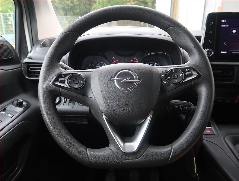 Opel Combo (2022) 1.5 CDTI, 3Místa, ČR, DPH - fotka 13 z 18