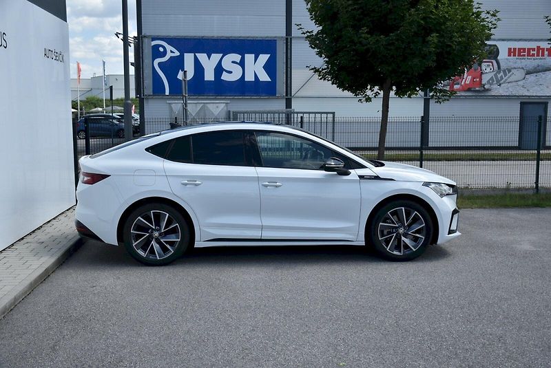 Škoda Enyaq (2024) 85 Sportline 210 kW - fotka 9 z 34