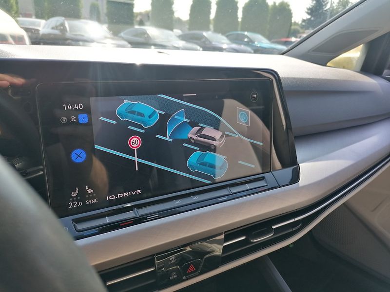 Volkswagen Golf (2022) 2.0 TDi DSG,IQ LED,ACC,PÁDLA - fotka 23 z 35
