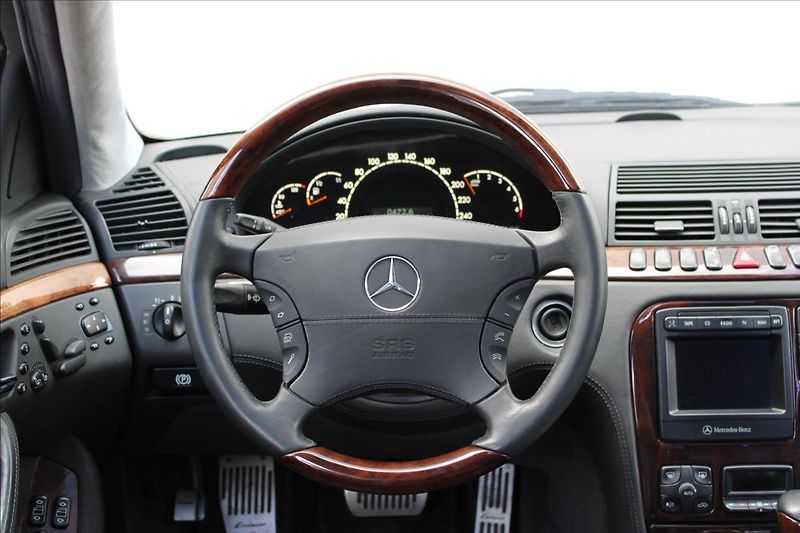 Mercedes-Benz Třídy S S 600 Long V12 / Lorinser - fotka 17 z 43