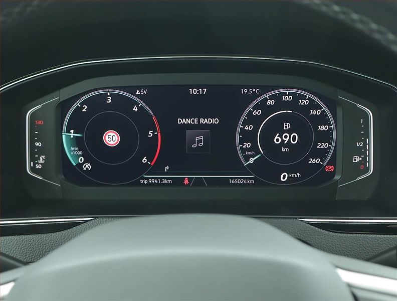 Volkswagen Passat (2022) 2.0 TDI - fotka 11 z 16