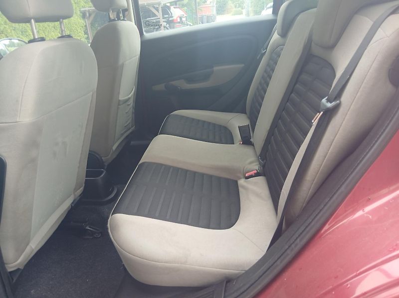 Fiat Grande Punto 1.4i 57 kW  - fotka 11 z 29