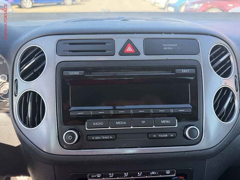 Volkswagen Golf Plus (2012) 1.4TSi, AC, výhřev sed - fotka 13 z 18