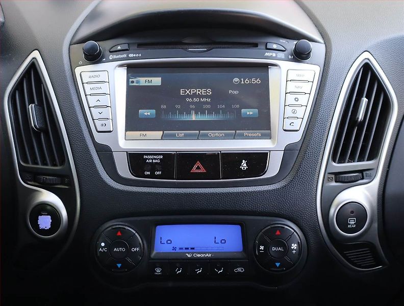Hyundai ix35 (2010) 2.0 CRDi, 4X4, Serv.kniha - fotka 12 z 16