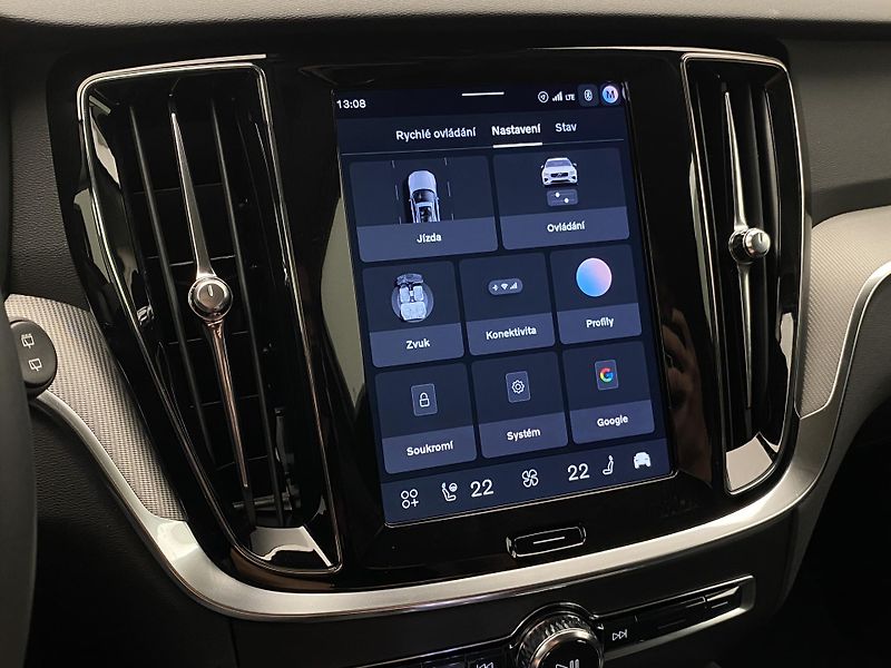 Volvo V60 (2026) T6 AWD Plug-in DARK PLUS - fotka 46 z 64