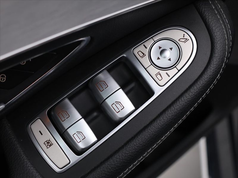 Mercedes-Benz Třídy C 1,6 CDI 100 kW Tažné Aut.Klima - fotka 15 z 32