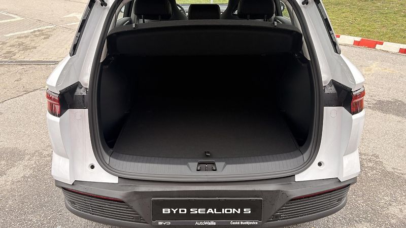 BYD Sealion 5 DM-i  (2026) Comfort  - fotka 9 z 10
