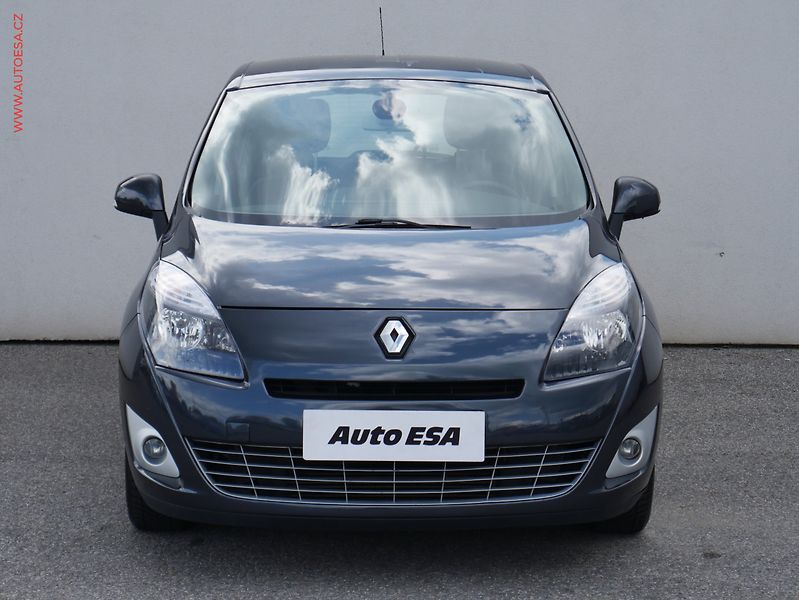 Renault Scénic (2010) 1.5 dCi 7míst, Navi, tempo - fotka 2 z 20