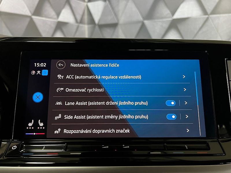 Volkswagen Ostatní 2.0 TDI DSG LIFE EDITION, ACC - fotka 18 z 31