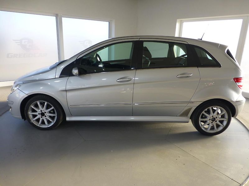 Mercedes-Benz Třídy B (2006) 2,0DCI**KLIMA**ALU KOLA - fotka 9 z 26