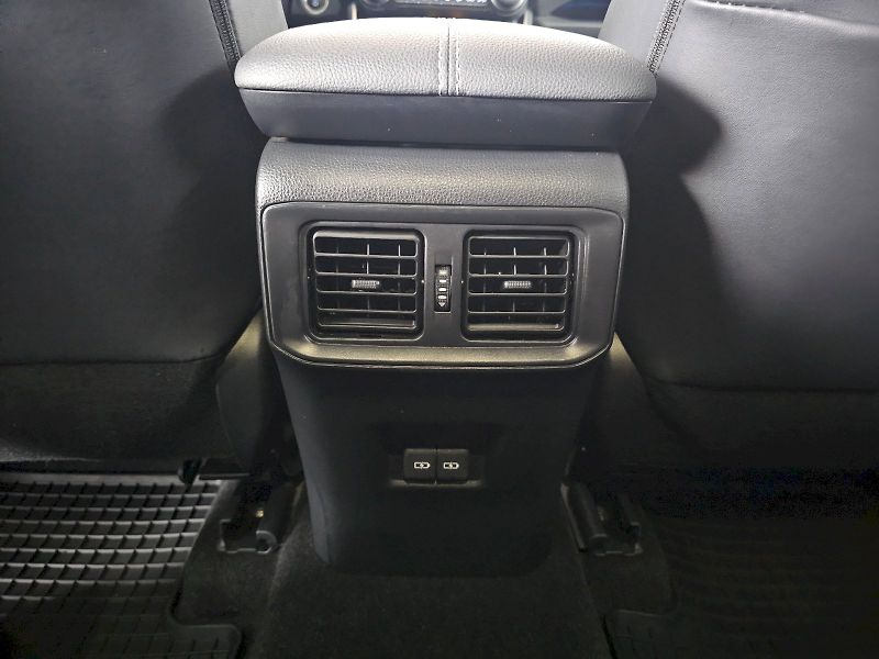 Toyota RAV4 (2025) 2.5HEV 222k 4X4 GR SPORT - fotka 25 z 29
