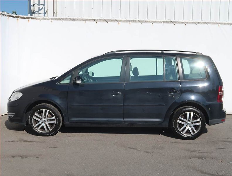 Volkswagen Touran (2008) 1.9 TDI, Tempomat - fotka 3 z 18