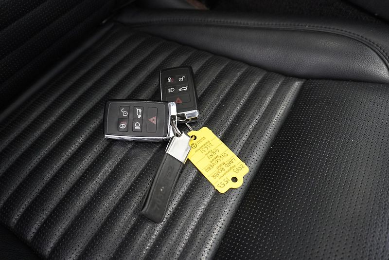 Land Rover Discovery Sport 2.0 D 134 kW 4x4 AUTOMAT  - fotka 29 z 31
