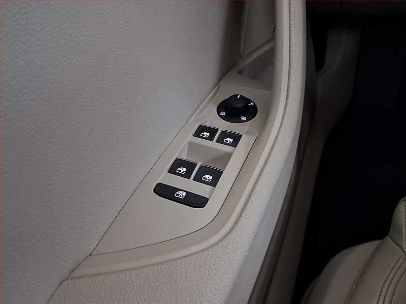 Škoda Superb (2017) Laurin&Klement 2.0 TDI - fotka 22 z 26