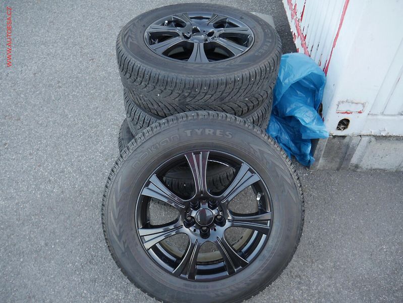 Toyota RAV4 (2013) 2.2 D-4D 4x4, AC, TZ, kamera - fotka 21 z 21