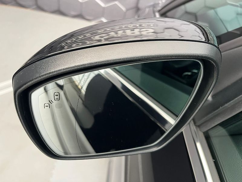 Ford Galaxy 2.5 HEV VIGNALE LED 7míst - fotka 31 z 76