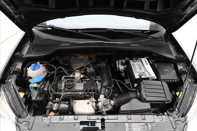 Škoda Yeti 1,2 TSI 77 kW KLIMA TAŽNÉ - fotka 9 z 29
