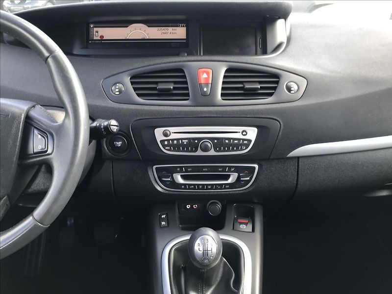 Renault Scénic 1,4 - fotka 13 z 15