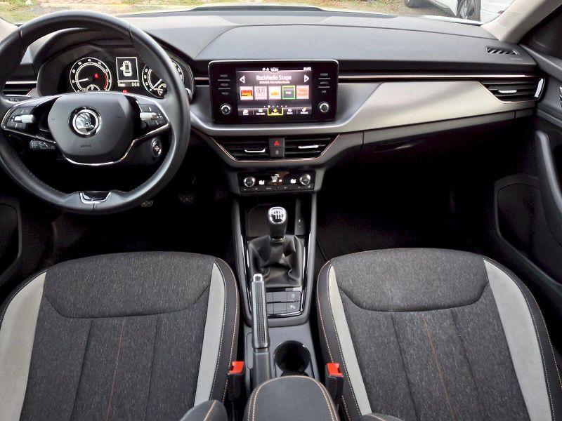 Škoda Kamiq (2023) Style 1,0TSi 81kW - fotka 5 z 35