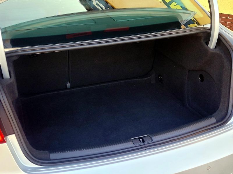 Audi A3 TFSi 103kW Limo,FULL LED - fotka 11 z 44