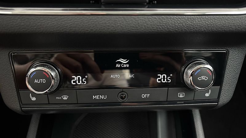 Škoda Kamiq 1.5 TSI DSG Style - fotka 13 z 28