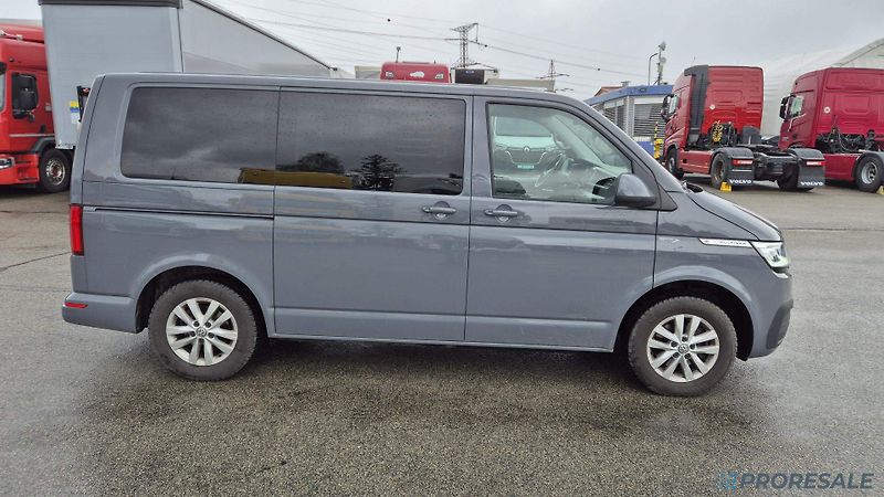 Volkswagen Multivan 2,0 TDi 110 kW - fotka 4 z 19