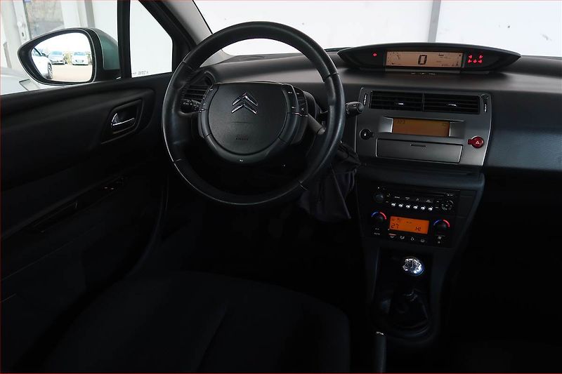 Citroën C4 (2010) 1.4 16V, nová STK, CZ doklady - fotka 7 z 14