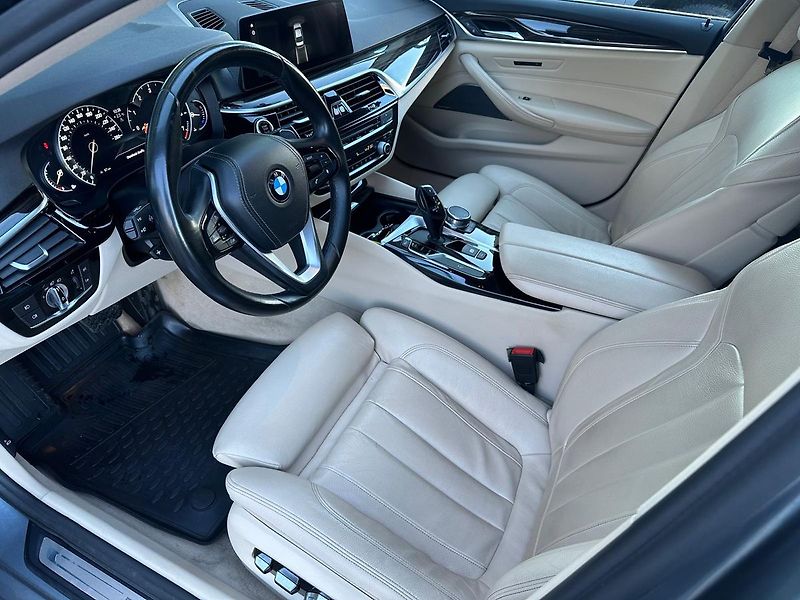 BMW Řada 5 540i xDrive SportLine 69000KM - fotka 4 z 20