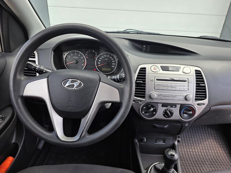 Hyundai i20 (2011) 1.2i 57kW P.SENZORY ČR NOVÉ - fotka 11 z 17