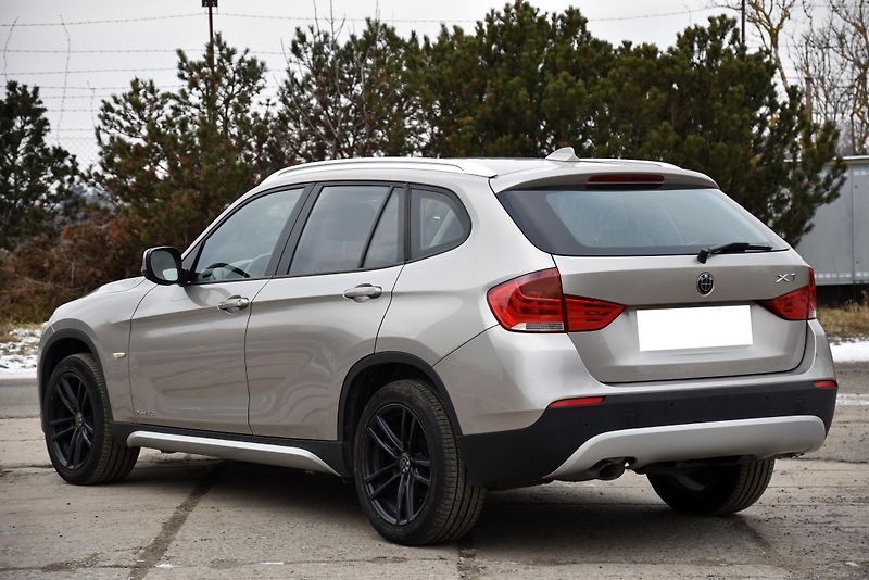 BMW X1 xDrive20d,KŮŽE,NAVI,TEMP,KLIMA - fotka 4 z 50