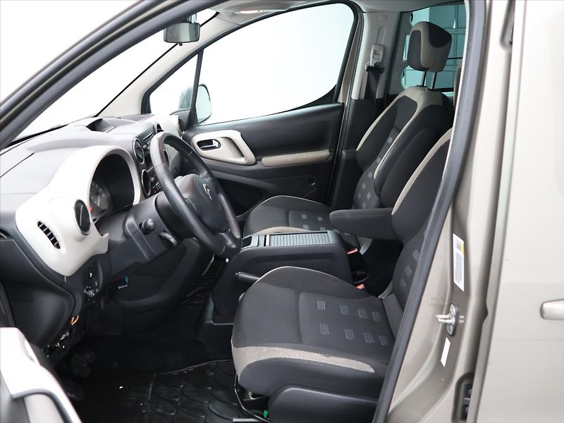 Citroën Berlingo 1,6 VTi 88kW Multispace CZ - fotka 11 z 32