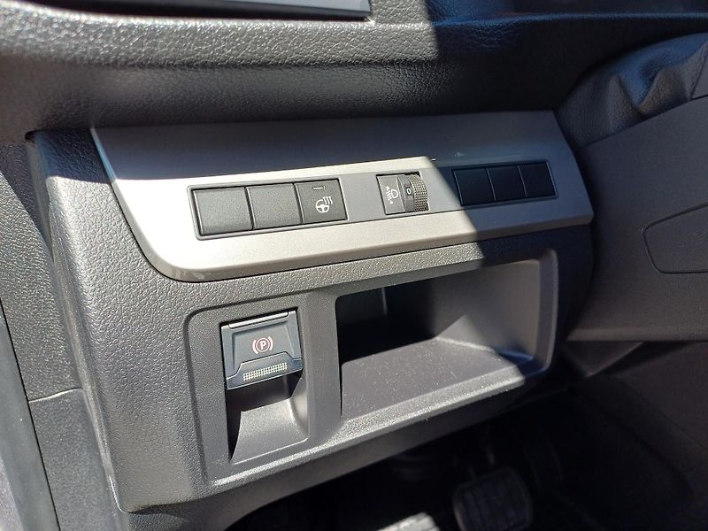 Fiat Scudo (2026) Ulysse Icon 2.2 MTJ 180k 8AT L - fotka 15 z 15