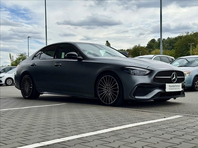 Mercedes-Benz Třídy C AMG Paket  C 300 4MATIC - fotka 4 z 24