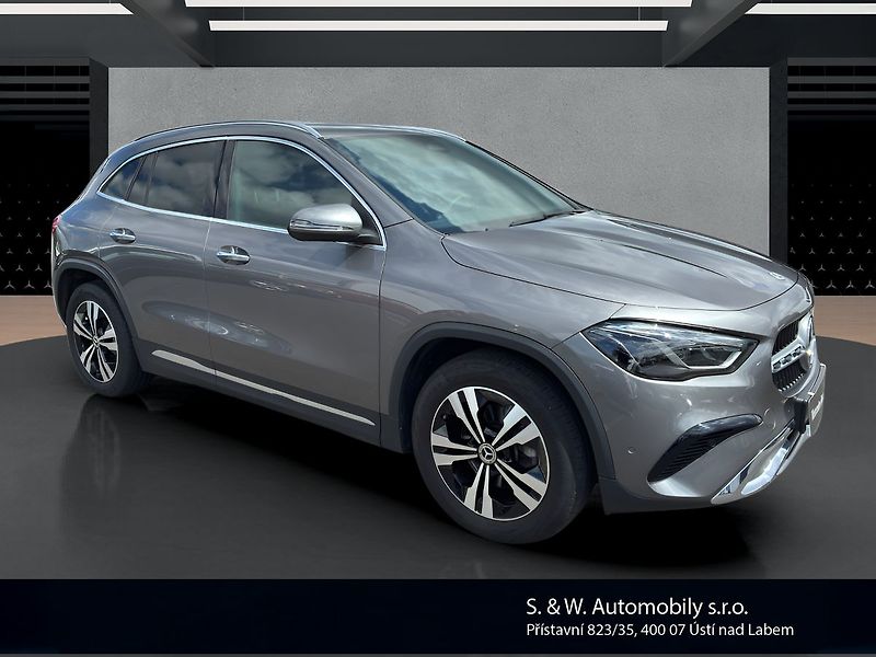 Mercedes-Benz GLA 200 d - fotka 3 z 28