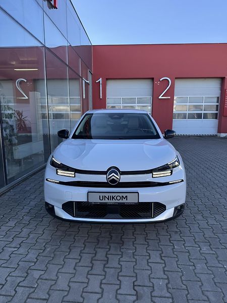 Citroën C4 MAX Petrol 130k Automatic  - fotka 2 z 15