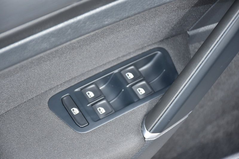 Volkswagen Golf (2020) MARATHON EDITION 1.5 TSI 96kW - fotka 31 z 33