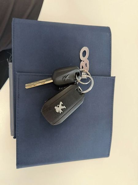 Peugeot 308 (2019) SW GT LINE 1,2 130K - fotka 36 z 45
