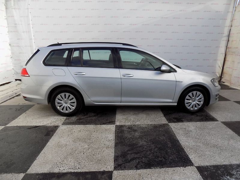 Volkswagen Golf (2016) 1.6TDI/1.Majitel/Klimatizace/ - fotka 8 z 44